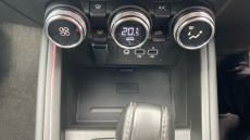 Renault Clio 1.6 E-TECH Hybrid 140 RS Line 5dr Auto Hybrid Hatchback